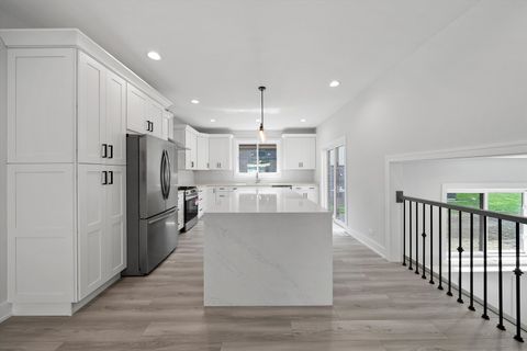 Tiny photo for Worth, IL 60482 (MLS # 12143347)