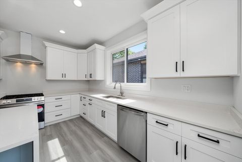 Tiny photo for Worth, IL 60482 (MLS # 12143347)