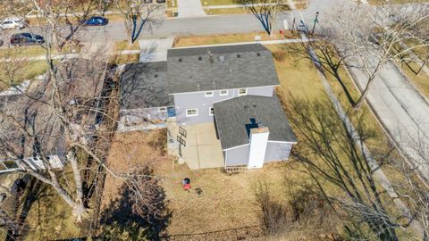 Tiny photo for 99 Essex Road, Elk Grove Village, IL 60007 (MLS # 12569046)