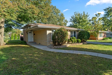 Tiny photo for 16543 Greenwood Avenue, South Holland, IL 60473 (MLS # 12784858)