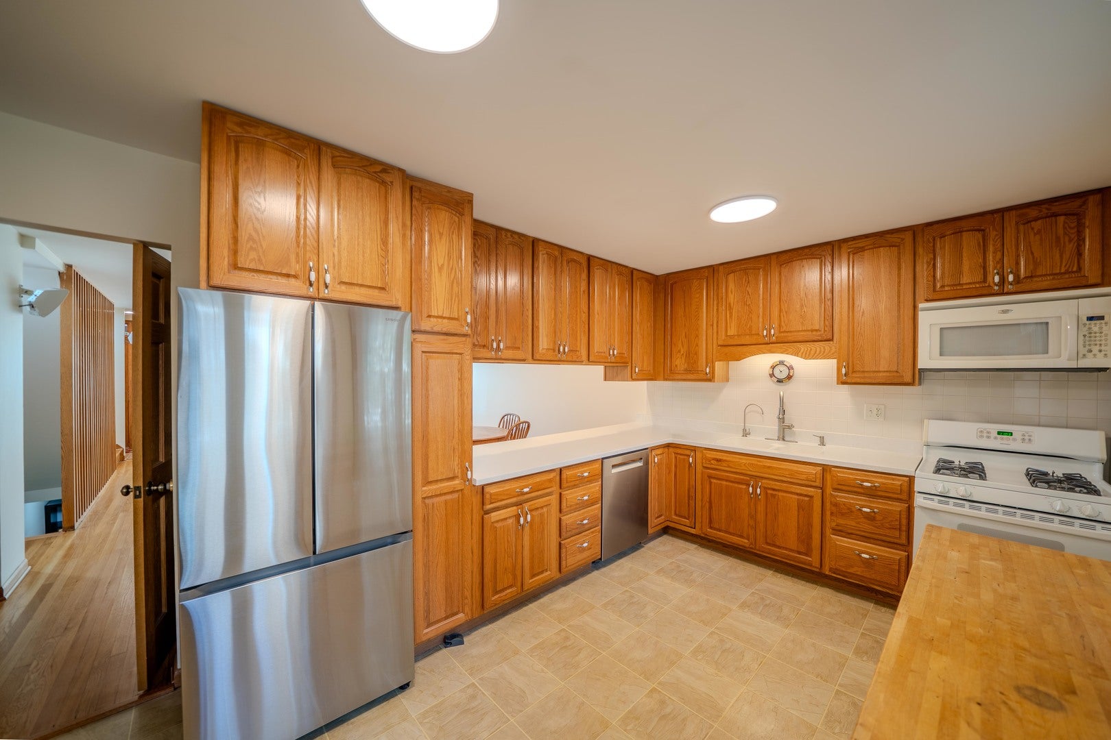 932 E 55th Street