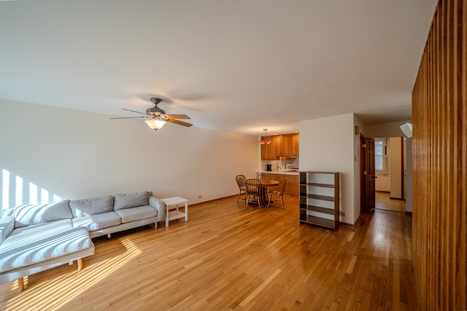 932 E 55th Street