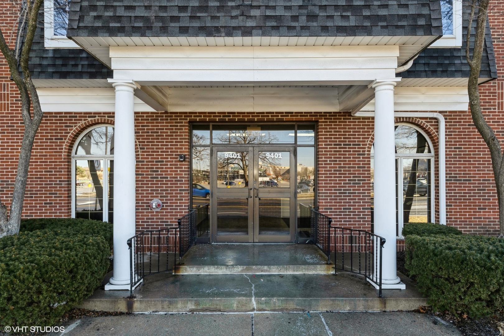 9401 S Pulaski Road 3S