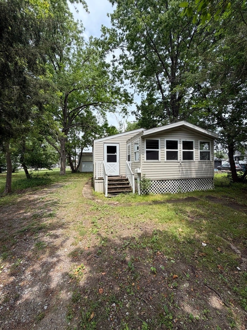 309 W Sylvia Avenue