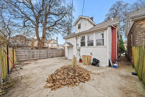 Tiny photo for 8100 S Houston Avenue, Chicago, IL 60617 (MLS # 12572832)