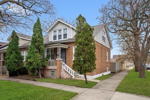 Tiny photo for 8100 S Houston Avenue, Chicago, IL 60617 (MLS # 12572832)