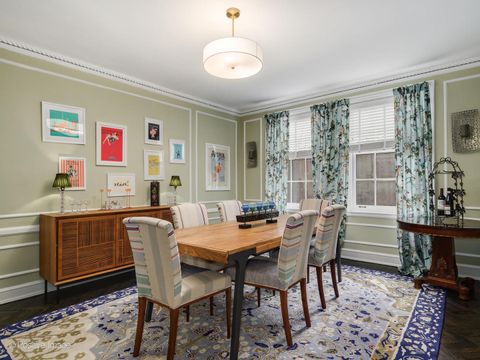 Tiny photo for 73 E Elm Street #4B, Chicago, IL 60611 (MLS # 12605038)