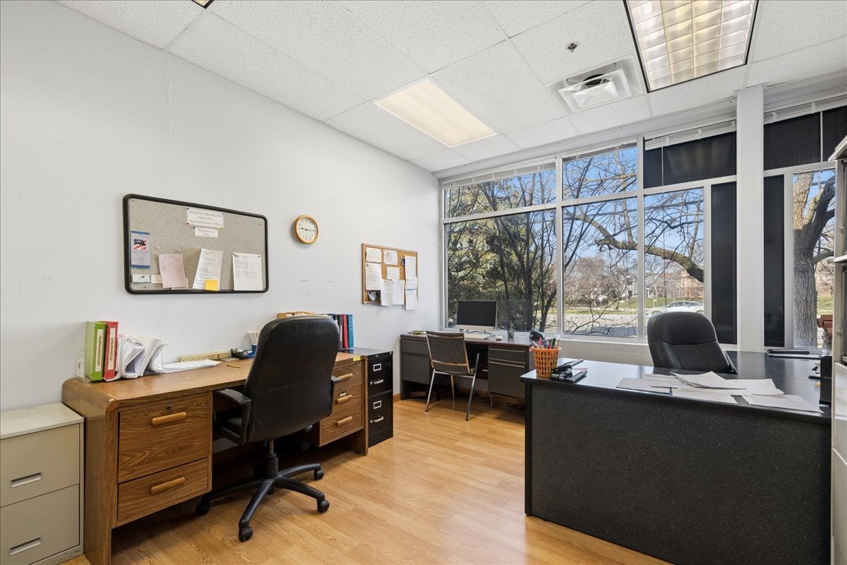 800 E Woodfield Road 117