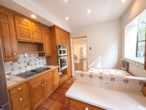 Tiny photo for 2929 Indianwood Road, Wilmette, IL 60091 (MLS # 12738665)