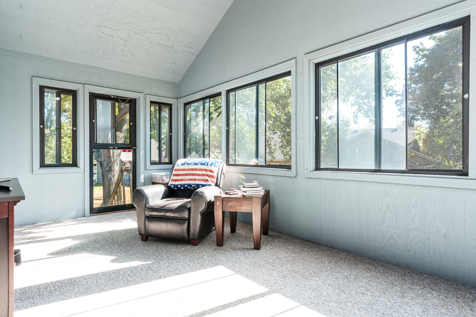 Loves Park, Illinois 61111, United States, 3 Bedrooms Bedrooms, ,3 BathroomsBathrooms,Residential,Pending,228513