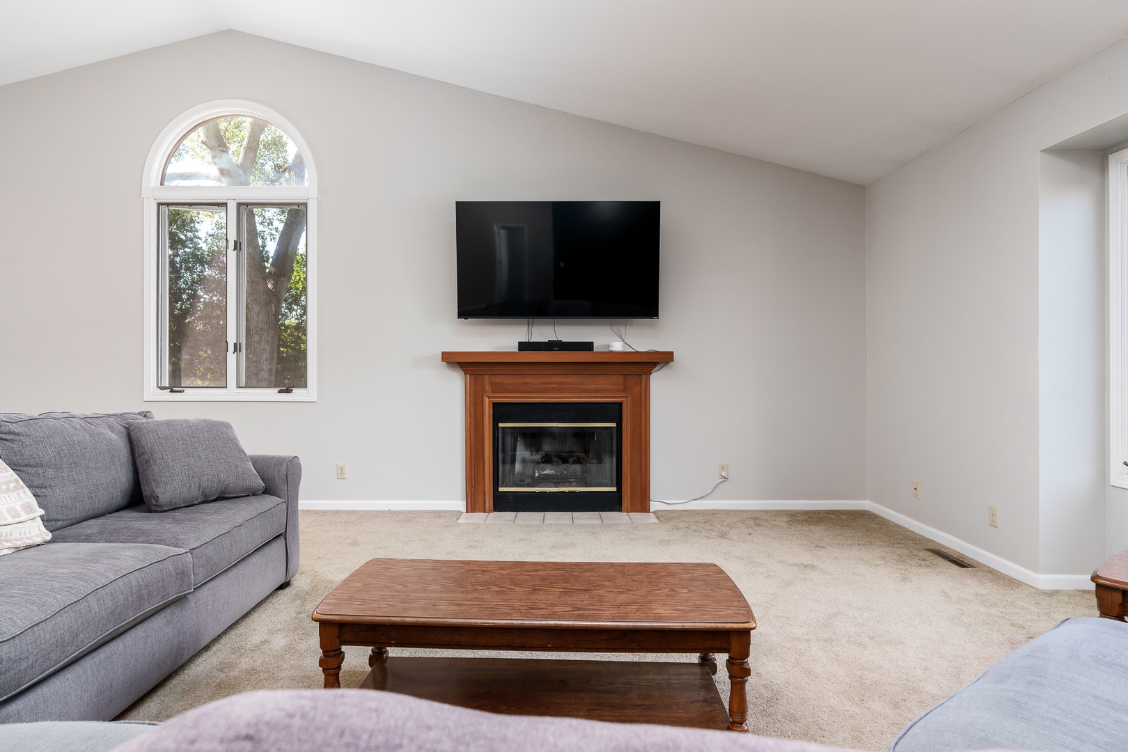 Loves Park, Illinois 61111, United States, 3 Bedrooms Bedrooms, ,3 BathroomsBathrooms,Residential,Pending,228513