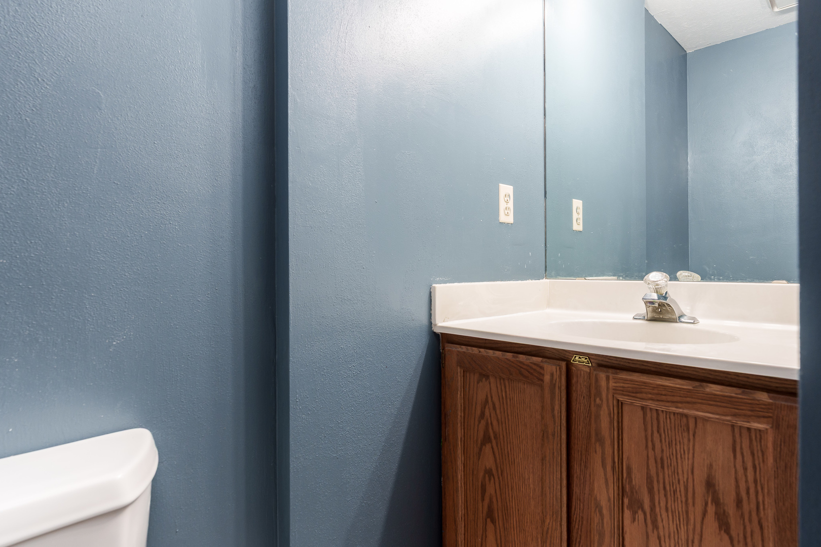 Loves Park, Illinois 61111, United States, 3 Bedrooms Bedrooms, ,3 BathroomsBathrooms,Residential,Pending,228513