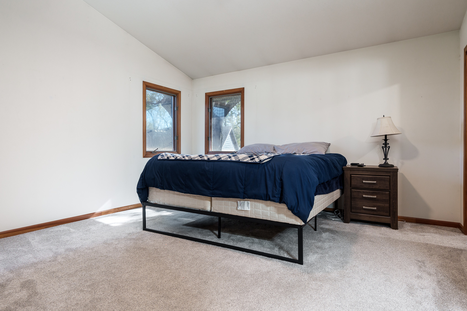 Loves Park, Illinois 61111, United States, 3 Bedrooms Bedrooms, ,3 BathroomsBathrooms,Residential,Pending,228513