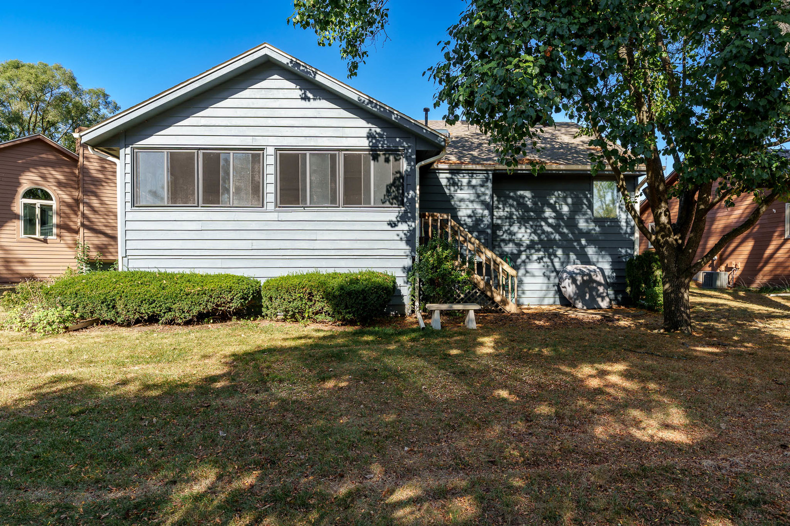 Loves Park, Illinois 61111, United States, 3 Bedrooms Bedrooms, ,3 BathroomsBathrooms,Residential,Pending,228513