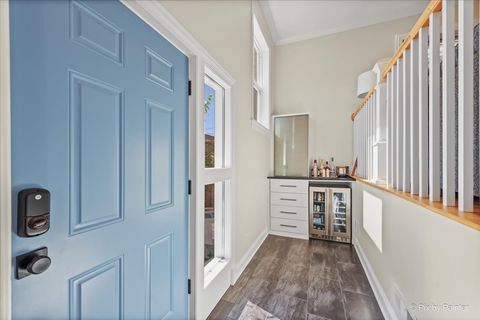 Tiny photo for 1531 W Granville Avenue, Chicago, IL 60660 (MLS # 12567518)