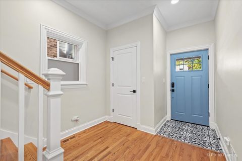 Tiny photo for 1531 W Granville Avenue, Chicago, IL 60660 (MLS # 12567518)