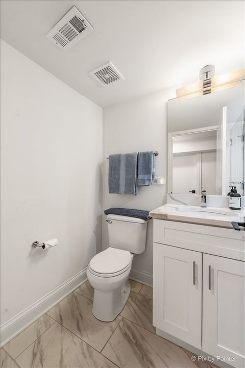 Tiny photo for 1531 W Granville Avenue, Chicago, IL 60660 (MLS # 12567518)