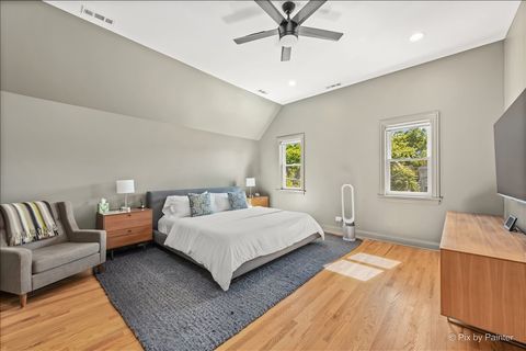 Tiny photo for 1531 W Granville Avenue, Chicago, IL 60660 (MLS # 12567518)