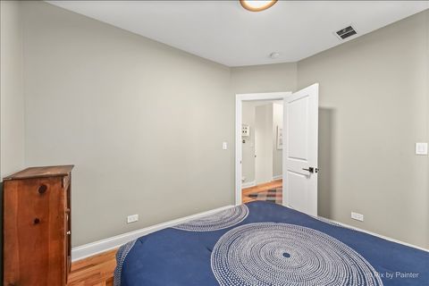 Tiny photo for 1531 W Granville Avenue, Chicago, IL 60660 (MLS # 12567518)