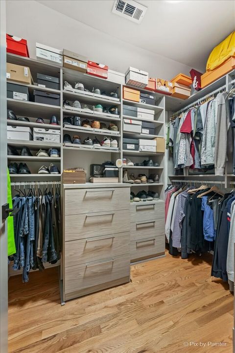 Tiny photo for 1531 W Granville Avenue, Chicago, IL 60660 (MLS # 12567518)