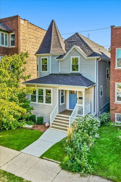 Photo of 1531 W Granville Avenue, Chicago, IL 60660 (MLS # 12567518)