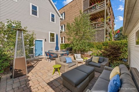 Tiny photo for 1531 W Granville Avenue, Chicago, IL 60660 (MLS # 12567518)