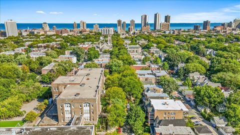 Tiny photo for 1531 W Granville Avenue, Chicago, IL 60660 (MLS # 12567518)