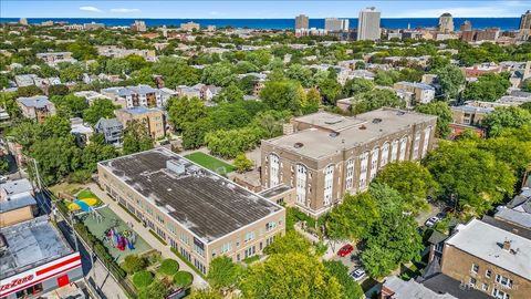 Tiny photo for 1531 W Granville Avenue, Chicago, IL 60660 (MLS # 12567518)