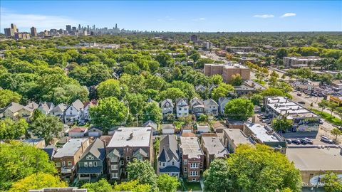 Tiny photo for 1531 W Granville Avenue, Chicago, IL 60660 (MLS # 12567518)