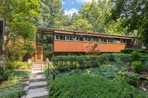 Tiny photo for 625 Midway Park Park, Glen Ellyn, IL 60137 (MLS # 12509033)