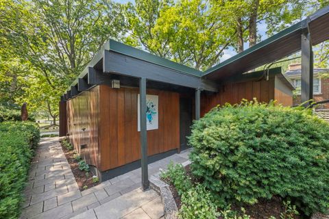 Tiny photo for 625 Midway Park Park, Glen Ellyn, IL 60137 (MLS # 12509033)