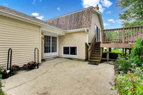 Tiny photo for 4500 Sundance Court, Hoffman Estates, IL 60192 (MLS # 12730901)