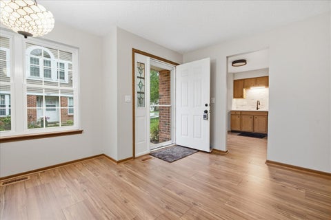 Tiny photo for 922 W Happfield Drive, Arlington Heights, IL 60004 (MLS # 12769668)