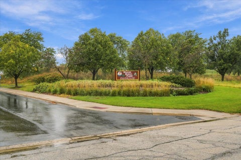 Tiny photo for 922 W Happfield Drive, Arlington Heights, IL 60004 (MLS # 12769668)