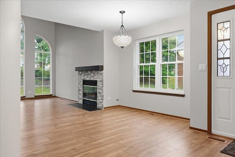 Tiny photo for 922 W Happfield Drive, Arlington Heights, IL 60004 (MLS # 12769668)