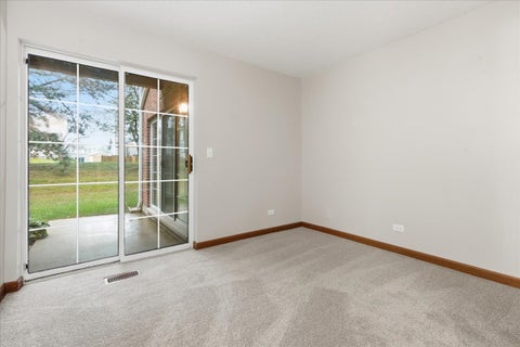 Tiny photo for 922 W Happfield Drive, Arlington Heights, IL 60004 (MLS # 12769668)
