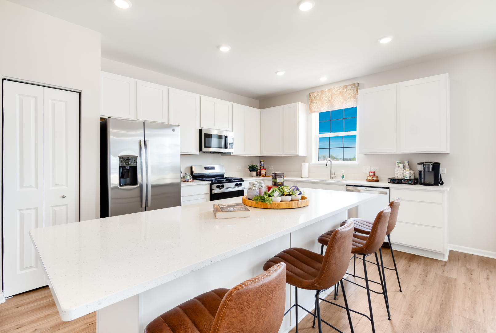 7511 Honeysuckle Lane