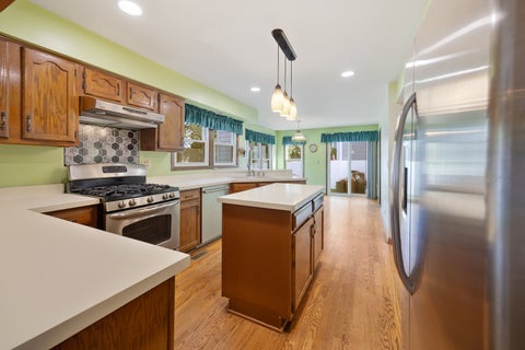 Tiny photo for 565 Rutgers Lane, Elk Grove Village, IL 60007 (MLS # 12750966)