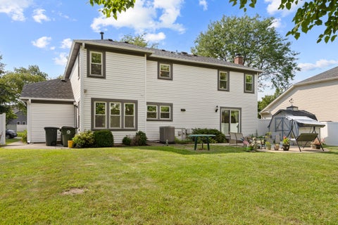 Tiny photo for 565 Rutgers Lane, Elk Grove Village, IL 60007 (MLS # 12750966)