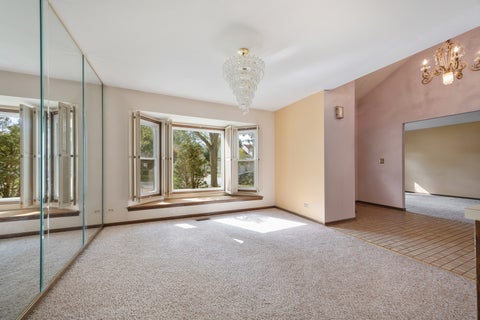 Tiny photo for 565 Rutgers Lane, Elk Grove Village, IL 60007 (MLS # 12750966)