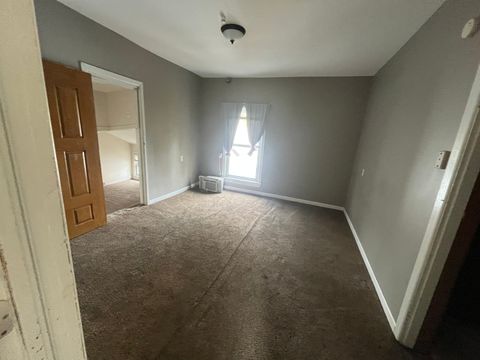 Tiny photo for 1002 N Roosevelt Avenue, Bloomington, IL 61701 (MLS # 12485107)