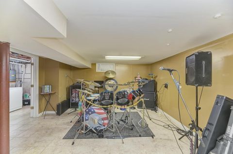 Tiny photo for 140 W Sunset Avenue, Lombard, IL 60148 (MLS # 12503379)