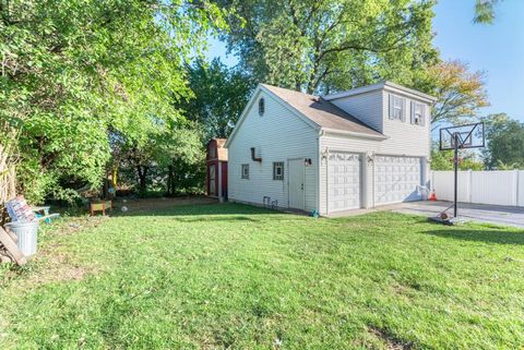 Tiny photo for 140 W Sunset Avenue, Lombard, IL 60148 (MLS # 12503379)