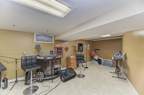 Tiny photo for 140 W Sunset Avenue, Lombard, IL 60148 (MLS # 12503379)