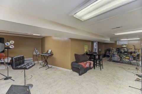 Tiny photo for 140 W Sunset Avenue, Lombard, IL 60148 (MLS # 12503379)