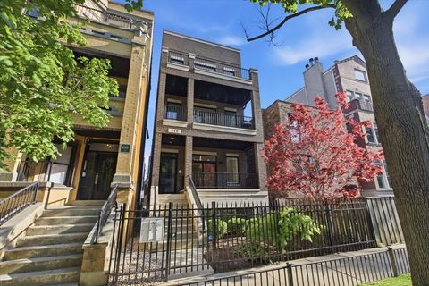 Photo of 850 W Lill Avenue #1, Chicago, IL 60614 (MLS # 12652509)