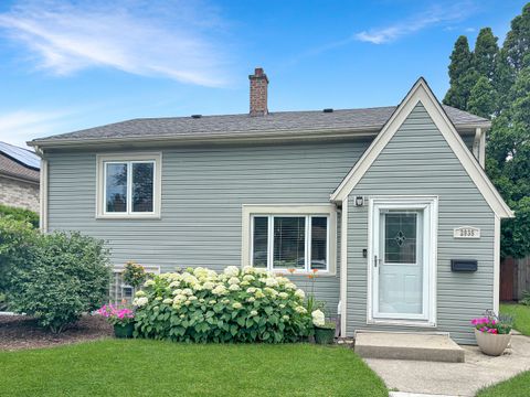 Tiny photo for 2935 Vernon Avenue, Brookfield, IL 60513 (MLS # 12521087)
