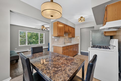 Tiny photo for 415 S MAPLE Avenue #503, Oak Park, IL 60302 (MLS # 12698675)