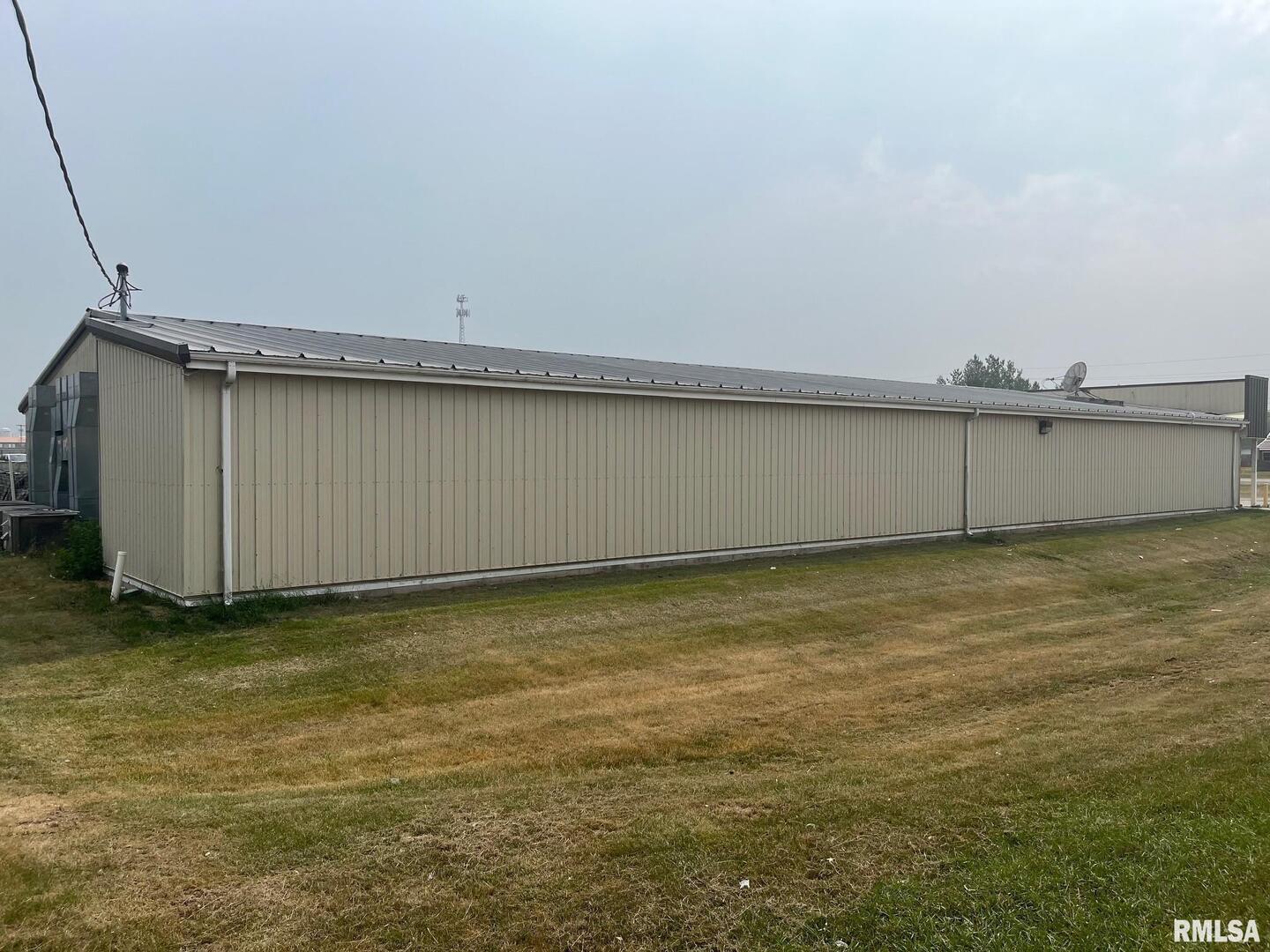 702 N Highway 61