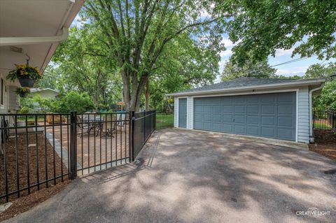 Tiny photo for 313 W Gartner Road, Naperville, IL 60540 (MLS # 12401748)